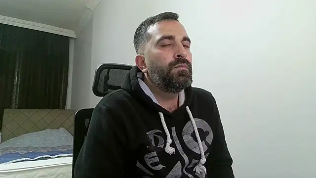 tgltplsr online show from February 28, 2025, 2:09 am