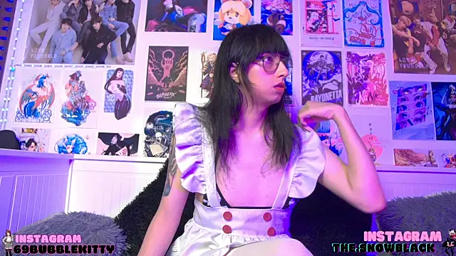 Snapshot of snowblack_ chatting on March 16, 2025, 2:44 pm snowblack online show from March 16, 2025, 2:44 pm