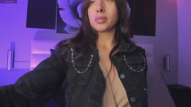 lena banks online show from December 2, 2025, 10:55 pm