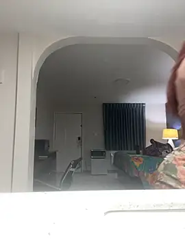 SlimBeenBadd1981 online show from October 8, 2025, 4:25 am