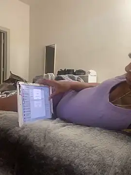 SlimBeenBadd1981 online show from February 24, 2025, 7:09 pm