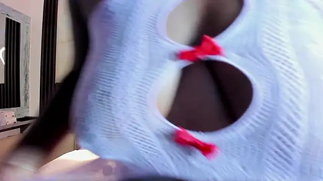 Snapshot of Athenea_Mills chatting on February 3, 2026, 6:46 pm Athenea Mills online show from February 3, 2026, 6:46 pm