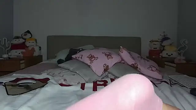 Snapshot of Chiara_2002 chatting on March 10, 2026, 11:20 pm Chiara 2002 online show from March 10, 2026, 11:20 pm