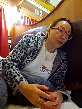 Snapshot of LybovNTV chatting on September 20, 2025, 10:15 pm LybovNTV online show from September 20, 2025, 10:15 pm