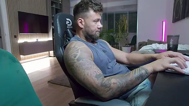 Snapshot of UbbeViking chatting on October 22, 2025, 4:50 pm UbbeViking online show from October 22, 2025, 4:50 pm