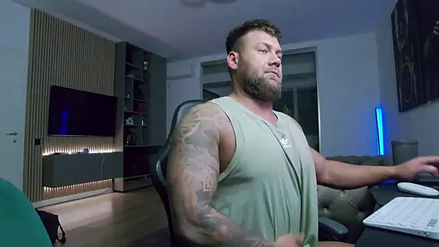 Snapshot of UbbeViking chatting on December 13, 2025, 8:04 pm UbbeViking online show from December 13, 2025, 8:04 pm