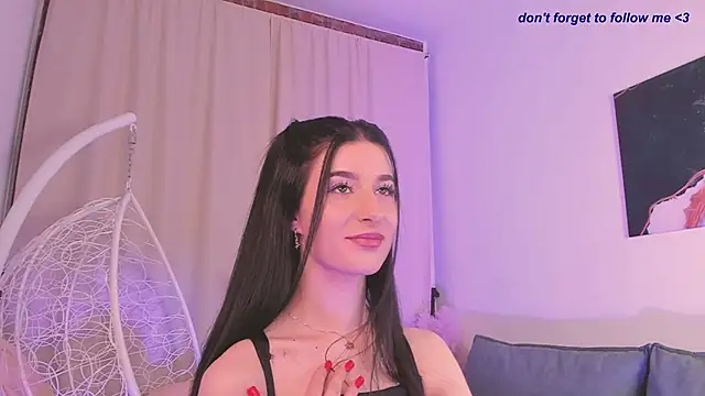 LauraCoy online show from May 7, 2026, 8:56 pm