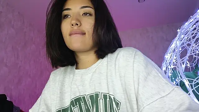 lily  foster online show from December 21, 2025, 6:26 am