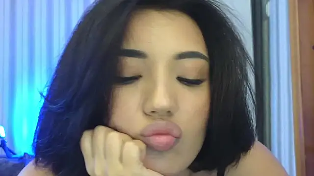 Snapshot of lily__foster chatting on September 12, 2025, 10:15 am lily foster online show from September 12, 2025, 10:15 am