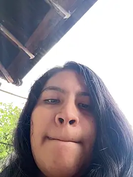 moncerrat luna online show from March 20, 2026, 9:16 pm