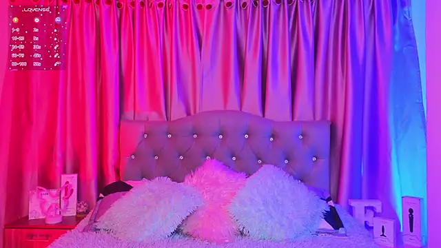 Emiily Scott1 online show from March 6, 2026, 12:05 am