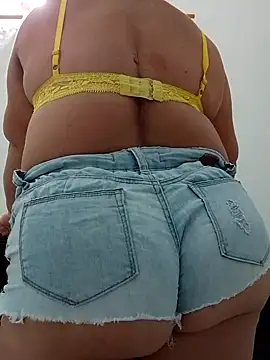 HORNY MATURE25 online show from November 12, 2025, 12:26 am