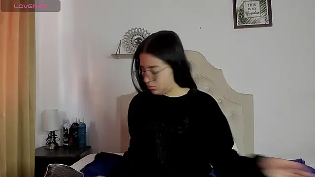 Snapshot of aliice_walker_ chatting on February 1, 2025, 1:30 pm aliice walker online show from February 1, 2025, 1:30 pm