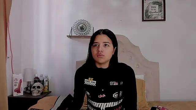 Snapshot of aliice_walker_ chatting on October 1, 2025, 12:42 pm aliice walker online show from October 1, 2025, 12:42 pm