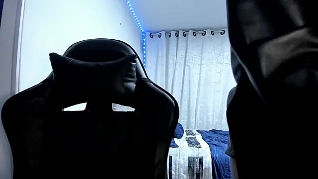 Snapshot of aliice_walker_ chatting on October 24, 2025, 1:26 am aliice walker online show from October 24, 2025, 1:26 am