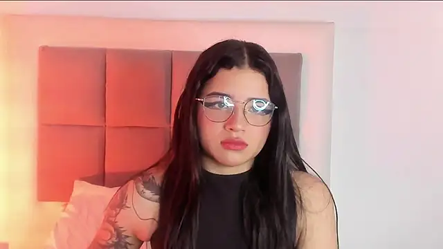 Snapshot of aliice_walker_ chatting on January 21, 2025, 4:16 pm aliice walker online show from January 21, 2025, 4:16 pm