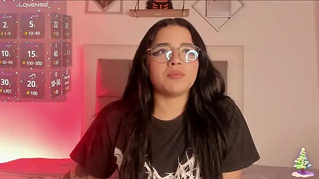 Snapshot of aliice_walker_ chatting on January 15, 2025, 7:01 pm aliice walker online show from January 15, 2025, 7:01 pm