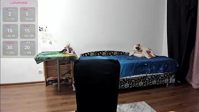 KitsuneRem online show from December 8, 2024, 8:36 pm