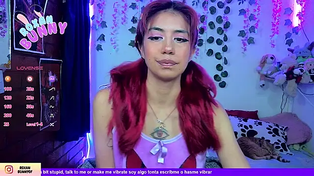 Snapshot of Roxanbunny1 chatting on May 14, 2026, 3:03 am Roxanbunny1 online show from May 14, 2026, 3:03 am