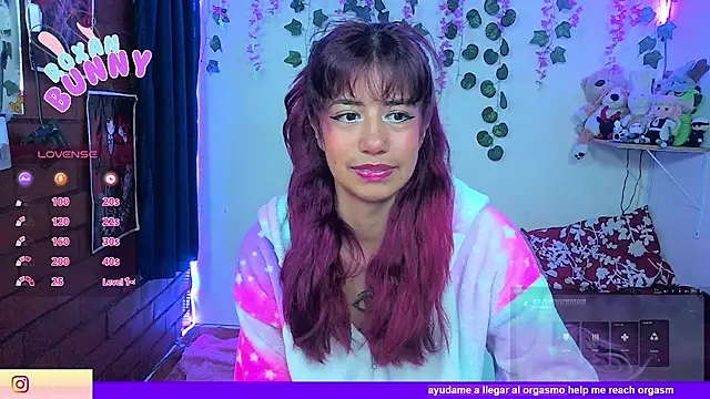Snapshot of Roxanbunny1 chatting on May 24, 2026, 7:08 am Roxanbunny1 online show from May 24, 2026, 7:08 am