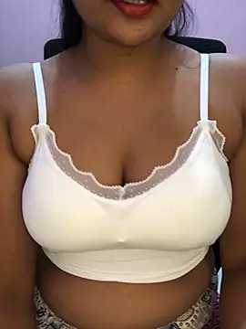 Rose Olivia online show from November 29, 2025, 3:45 pm