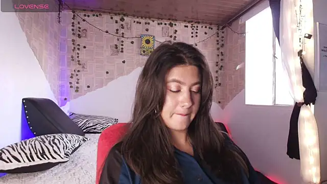 kisstarxxx online show from November 4, 2025, 10:24 pm