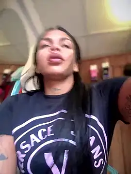 Charly  online show from September 30, 2025, 7:31 pm