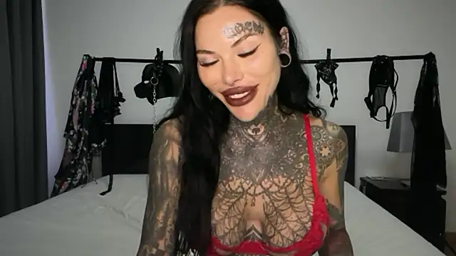 Snapshot of claudiacvc95 chatting on November 16, 2025, 6:29 am claudiacvc95 online show from November 16, 2025, 6:29 am