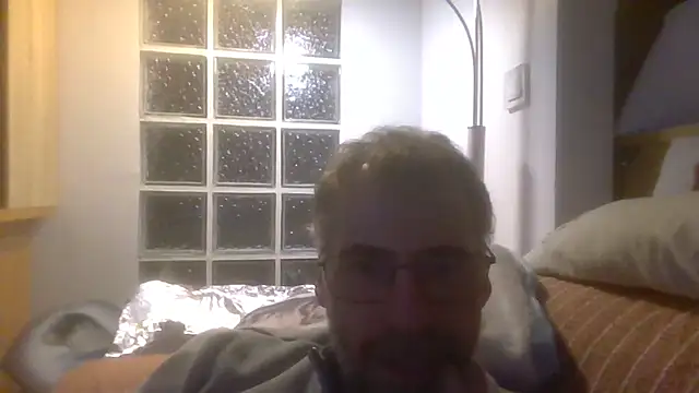 ptitcanard60600 online show from December 1, 2025, 10:43 pm