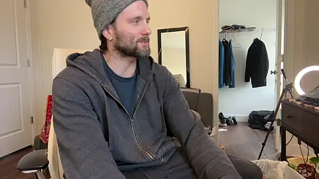 Snapshot of alexmannd chatting on January 22, 2025, 2:46 pm alexmannd online show from January 22, 2025, 2:46 pm