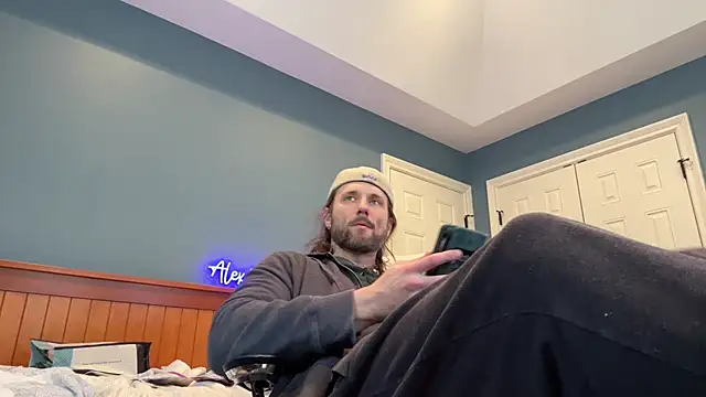 Snapshot of alexmannd chatting on February 26, 2025, 4:27 pm alexmannd online show from February 26, 2025, 4:27 pm