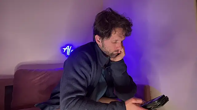 Snapshot of alexmannd chatting on November 19, 2025, 2:33 am alexmannd online show from November 19, 2025, 2:33 am