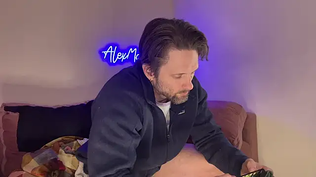 Snapshot of alexmannd chatting on November 8, 2025, 5:05 pm alexmannd online show from November 8, 2025, 5:05 pm