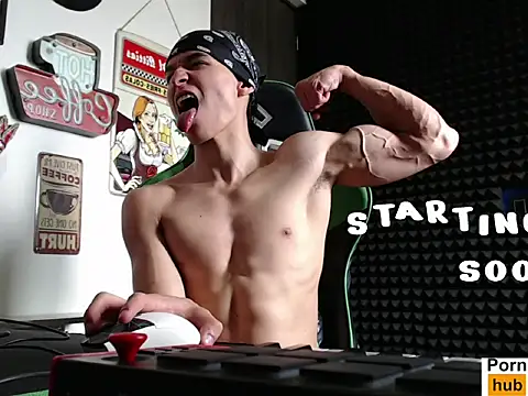 Snapshot of Curly_Angel24 chatting on December 3, 2025, 12:04 pm Curly Angel24 online show from December 3, 2025, 12:04 pm