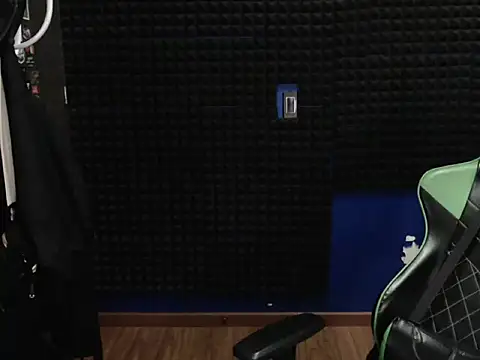 Curly Angel24 online show from February 4, 2026, 3:34 am