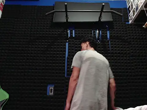 Snapshot of Curly_Angel24 chatting on November 27, 2025, 12:11 am Curly Angel24 online show from November 27, 2025, 12:11 am