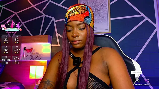 Snapshot of KAROL-SCOTT chatting on November 6, 2025, 8:35 pm KAROL-SCOTT online show from November 6, 2025, 8:35 pm