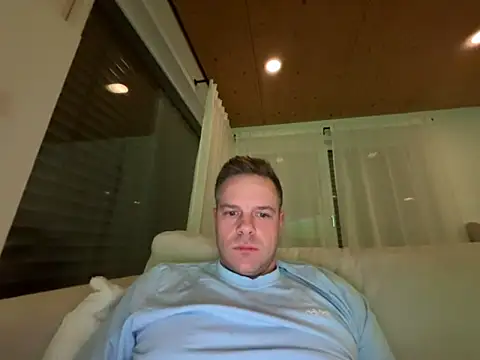 Snapshot of Danii0790 chatting on November 17, 2025, 9:08 pm Danii0790 online show from November 17, 2025, 9:08 pm