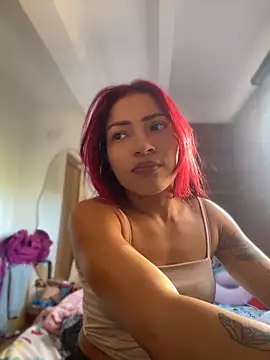 Snapshot of ari_sexy1 chatting on May 3, 2026, 9:40 pm ari sexy1 online show from May 3, 2026, 9:40 pm