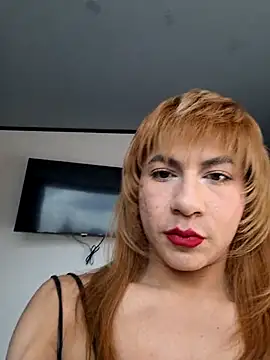 Evehampy online show from November 2, 2025, 7:52 pm