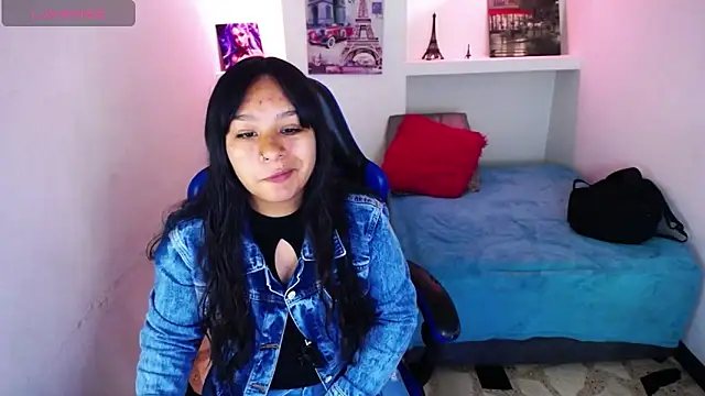 Snapshot of Charis_21 chatting on October 25, 2025, 1:27 am Charis 21 online show from October 25, 2025, 1:27 am