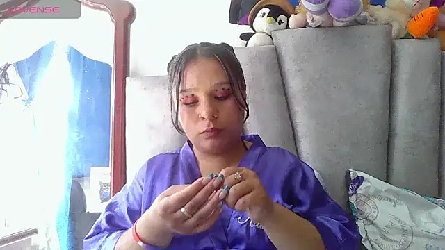 Charis 21 online show from April 1, 2026, 7:33 pm