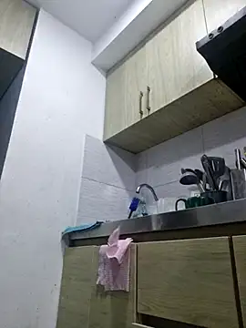 angela  98 online show from December 15, 2025, 11:16 am