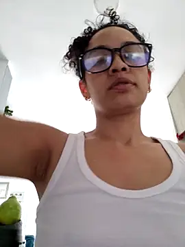 angela  98 online show from May 11, 2026, 2:56 pm