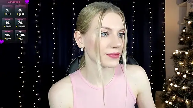 Lilianna Just online show from December 25, 2024, 3:06 pm