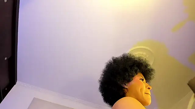 Snapshot of Apotheosis01 chatting on March 22, 2025, 11:42 am Apotheosis01 online show from March 22, 2025, 11:42 am