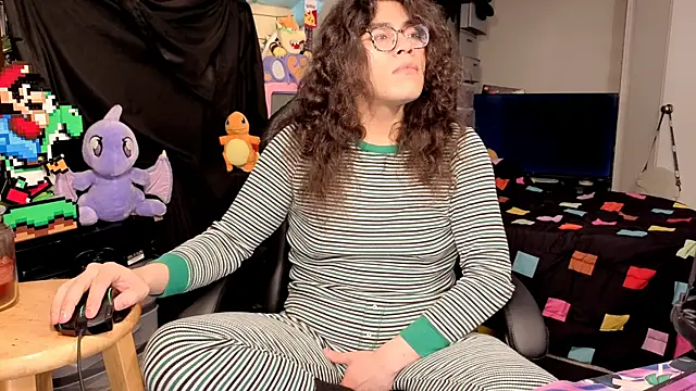 ShinyCherub online show from December 15, 2025, 3:34 am