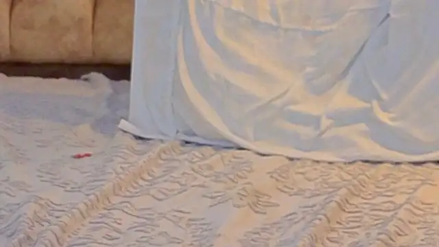 KeryHillson online show from April 18, 2026, 7:07 pm