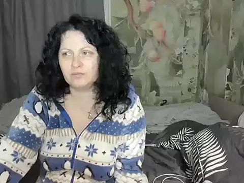 Snapshot of Lillian2 chatting on November 21, 2025, 3:38 am Lillian2 online show from November 21, 2025, 3:38 am