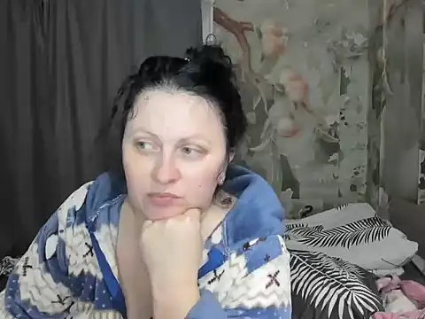 Snapshot of Lillian2 chatting on November 14, 2025, 12:58 am Lillian2 online show from November 14, 2025, 12:58 am